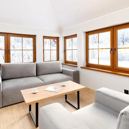 Wonder - Karkonosz Blisko Wyciagow Narciarskich, Szlakow I Restauracji