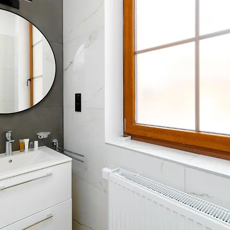 Wonder - Karkonosz Blisko Wyciagow Narciarskich, Szlakow I Restauracji